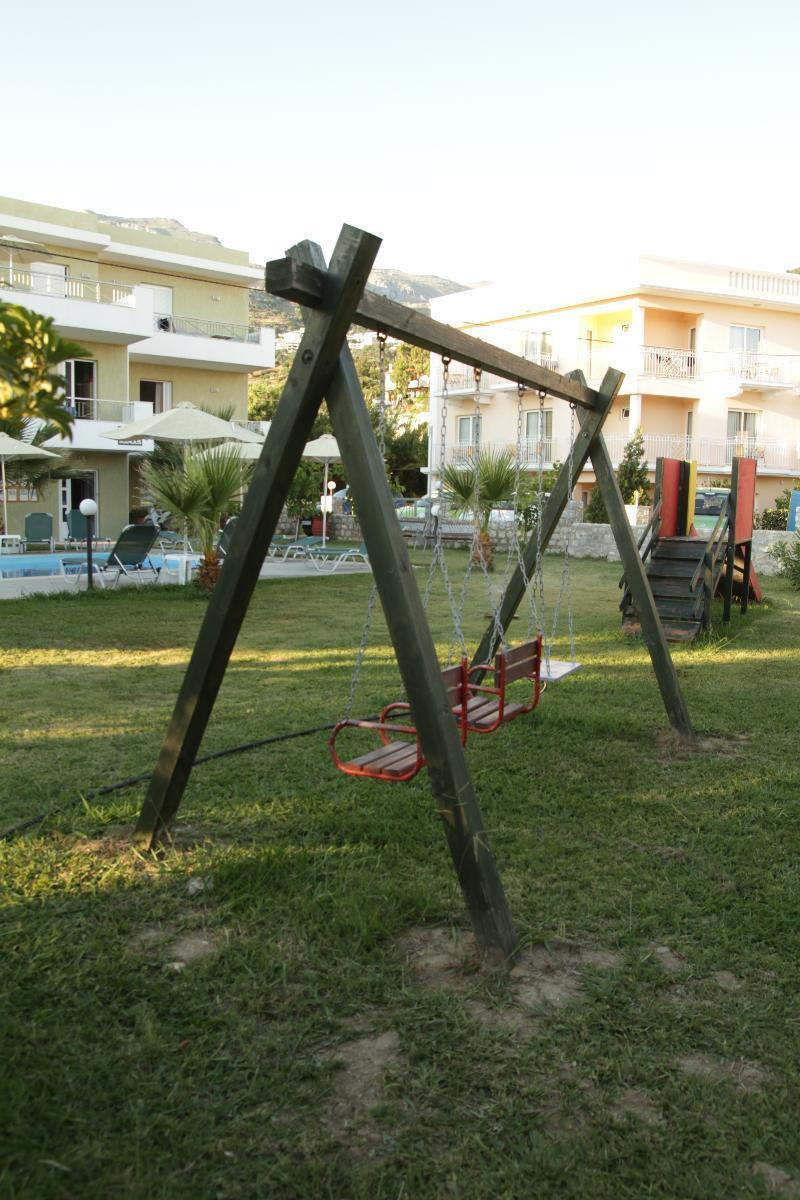 Apart Otel Manolis